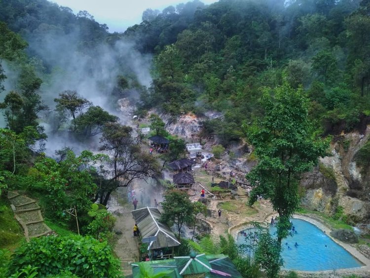 Petualangan ke Kawah Rengganis: Wisata Vulkanik yang Eksotis