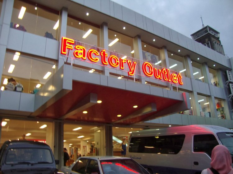 Wisata Belanja di Factory Outlet Bandung yang Terkenal