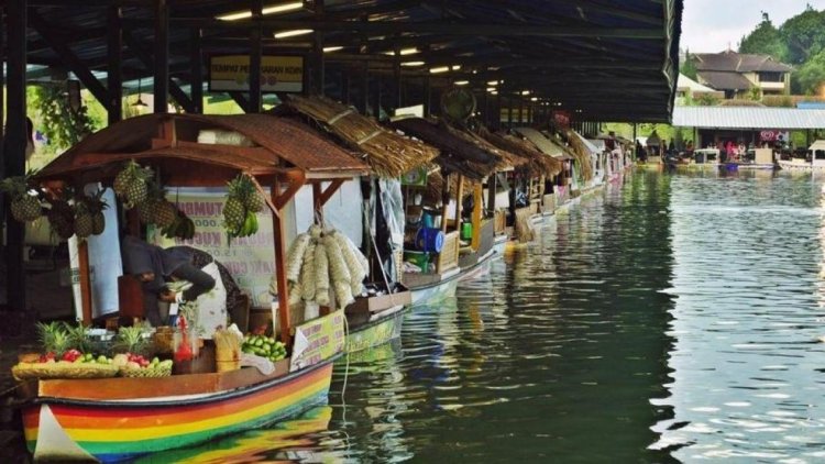 Liburan Seru di Floating Market Lembang Bandung