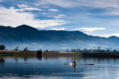 Wisata Romantis di Situ Cileunca Bandung