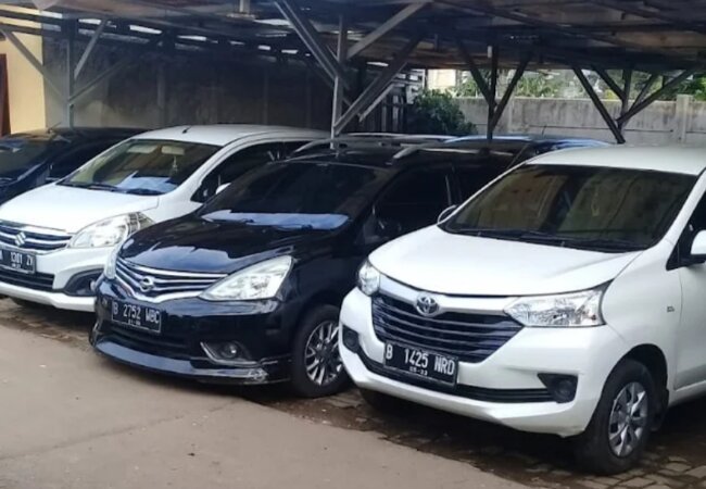 Rental Mobil Bandung untuk Backpacker: Pilihan Hemat dan Efisien